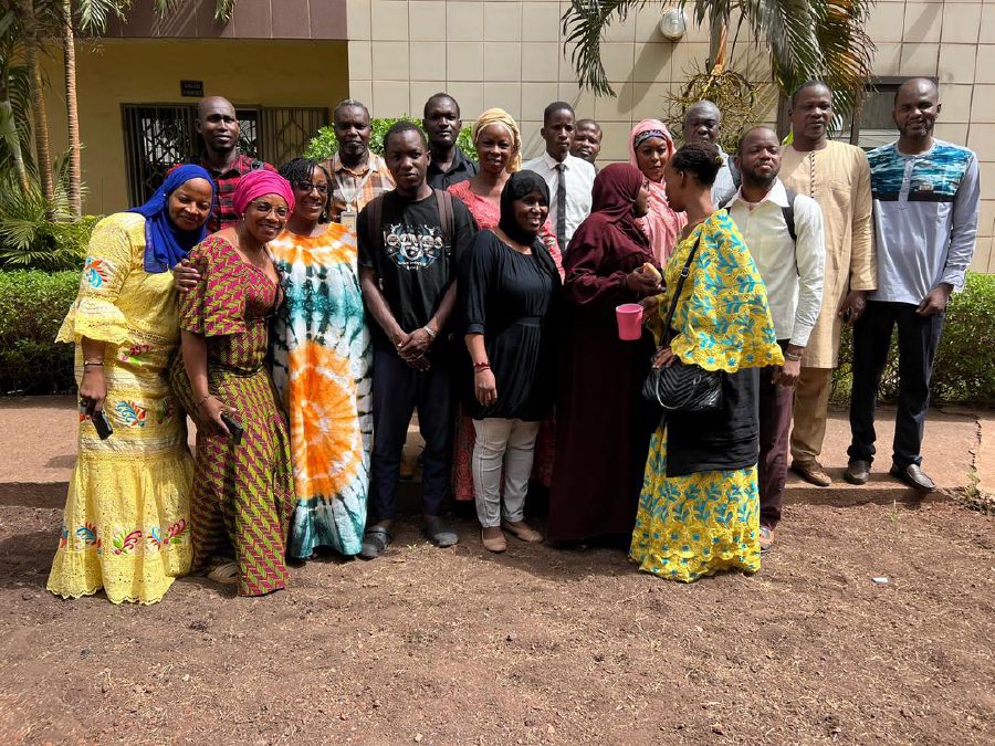Enquêteurs et superviseurs formés par Djakoro Prestations à Bamako